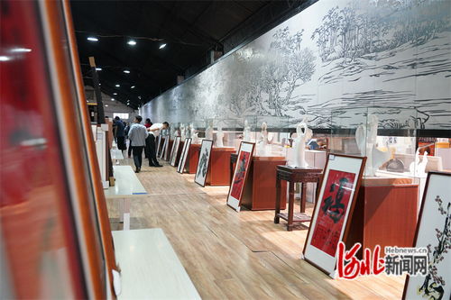 唐山市開平區(qū)首家骨質(zhì)瓷文化藝術(shù)博物館揭牌